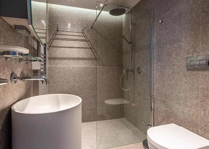 Old Theatre - Capri Apartment *