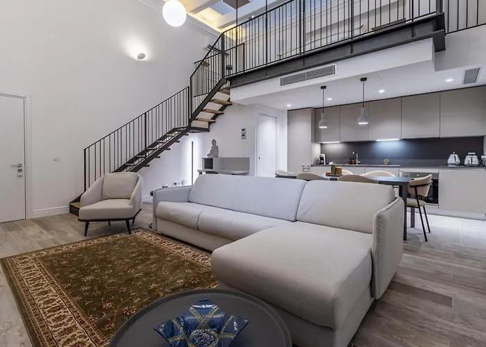 Old Theatre - Capri Apartment