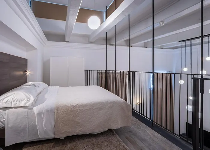 Apartment Old Theatre - Capri